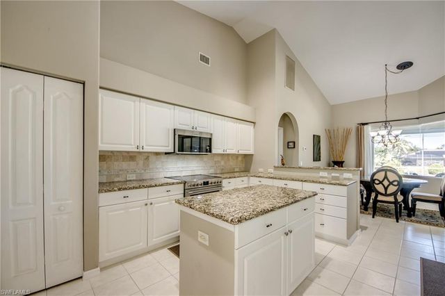 417 SE 13th ST, Cape Coral, FL 33990