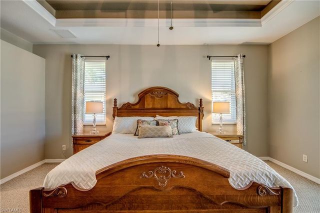 417 SE 13th ST, Cape Coral, FL 33990