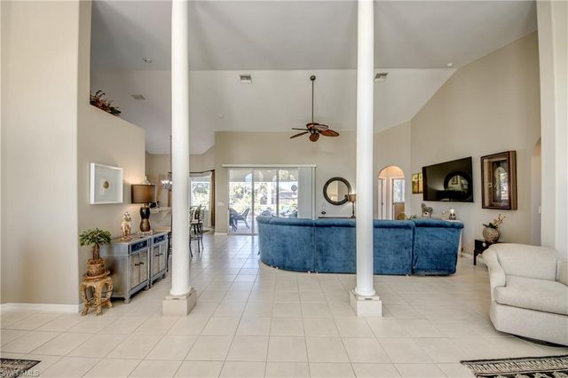 417 SE 13th ST, Cape Coral, FL 33990