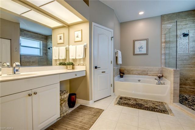 417 SE 13th ST, Cape Coral, FL 33990