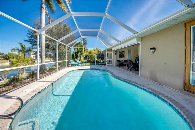 417 SE 13th ST, Cape Coral, FL 33990
