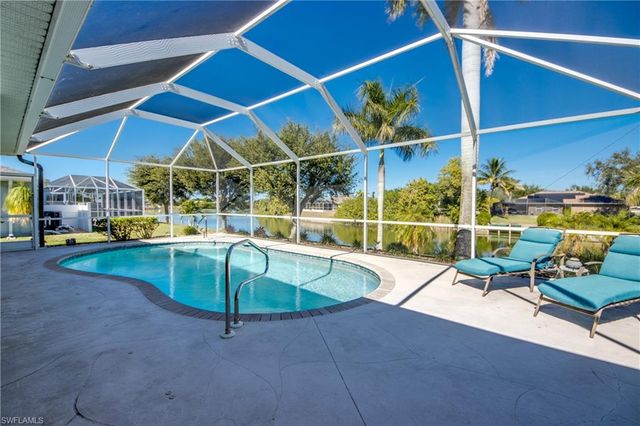 417 SE 13th ST, Cape Coral, FL 33990