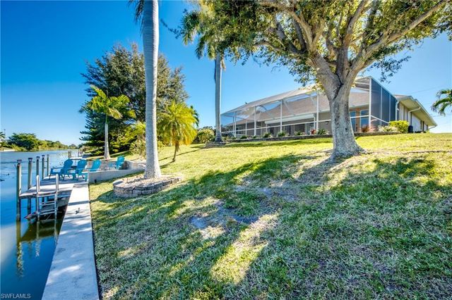 417 SE 13th ST, Cape Coral, FL 33990