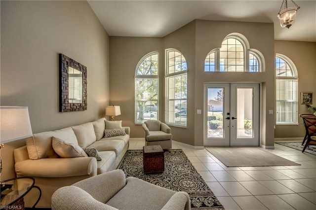 417 SE 13th ST, Cape Coral, FL 33990