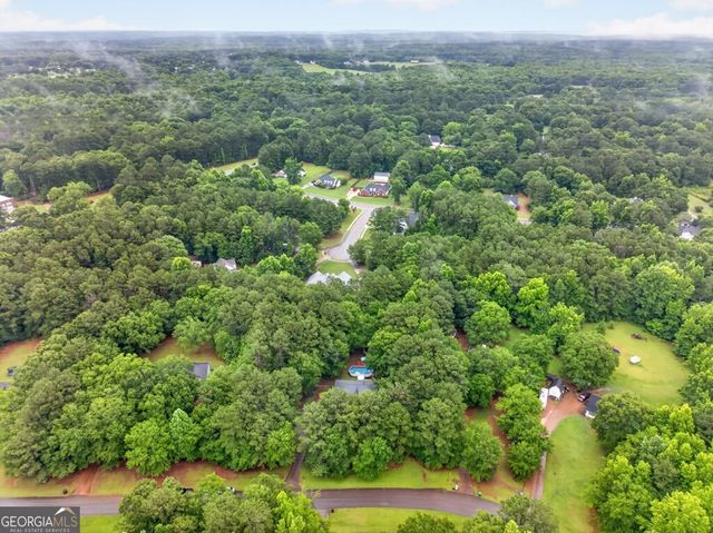 130 Creek Drive, Locust Grove, GA 30248