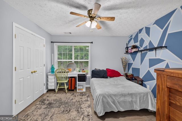 130 Creek Drive, Locust Grove, GA 30248