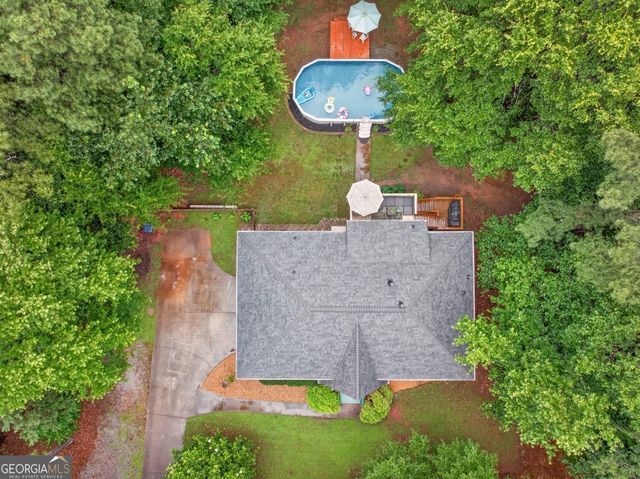 130 Creek Drive, Locust Grove, GA 30248