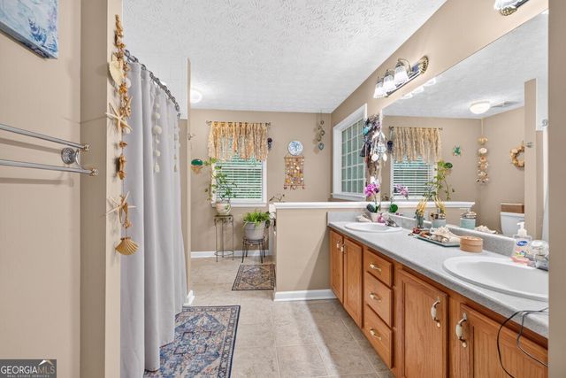 130 Creek Drive, Locust Grove, GA 30248