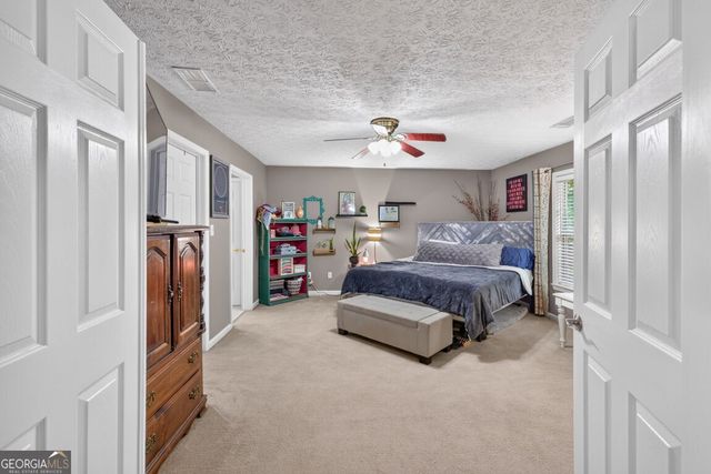 130 Creek Drive, Locust Grove, GA 30248