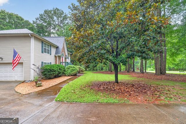 130 Creek Drive, Locust Grove, GA 30248