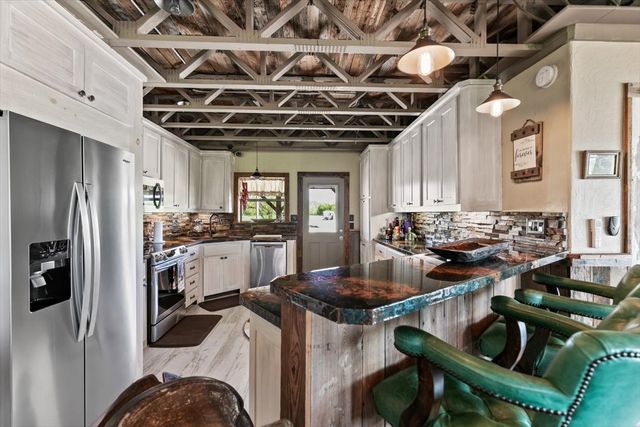 12261 Madison Lane, Justin, TX 76247