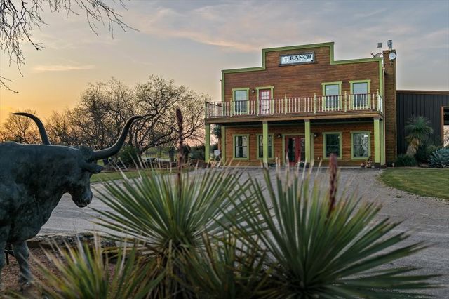 12261 Madison Lane, Justin, TX 76247