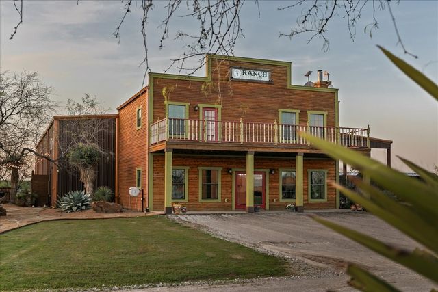 12261 Madison Lane, Justin, TX 76247