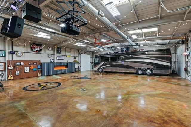12261 Madison Lane, Justin, TX 76247