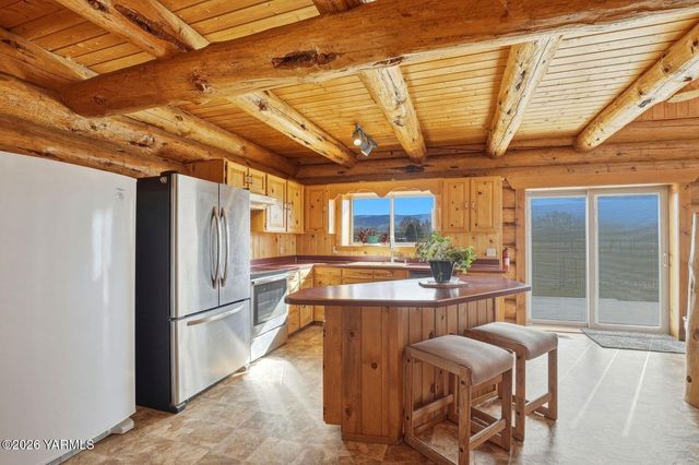 14254 Rutherford Rd, Yakima, WA 98903