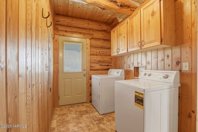 14254 Rutherford Rd, Yakima, WA 98903