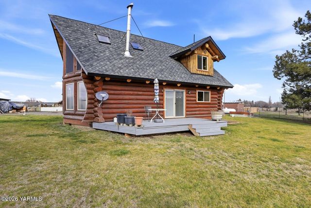 14254 Rutherford Rd, Yakima, WA 98903