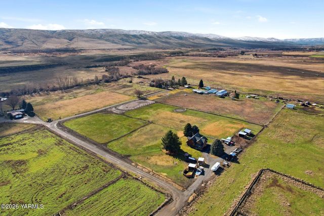 14254 Rutherford Rd, Yakima, WA 98903