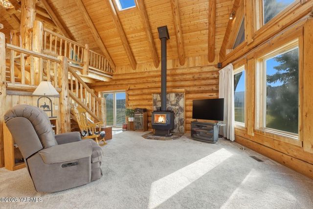 14254 Rutherford Rd, Yakima, WA 98903