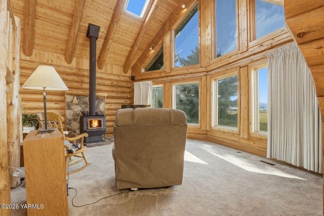 14254 Rutherford Rd, Yakima, WA 98903