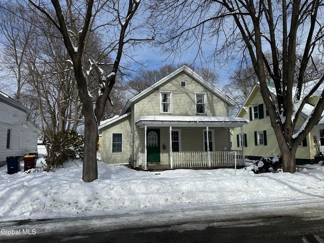 8 Sarella Street, Glens Falls, NY 12801