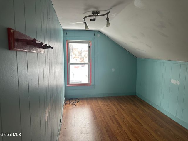 8 Sarella Street, Glens Falls, NY 12801