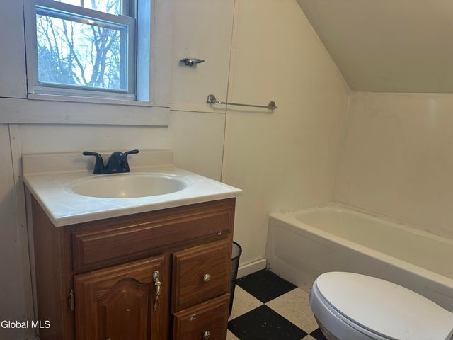 8 Sarella Street, Glens Falls, NY 12801