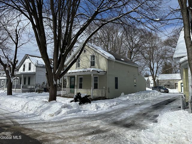 8 Sarella Street, Glens Falls, NY 12801