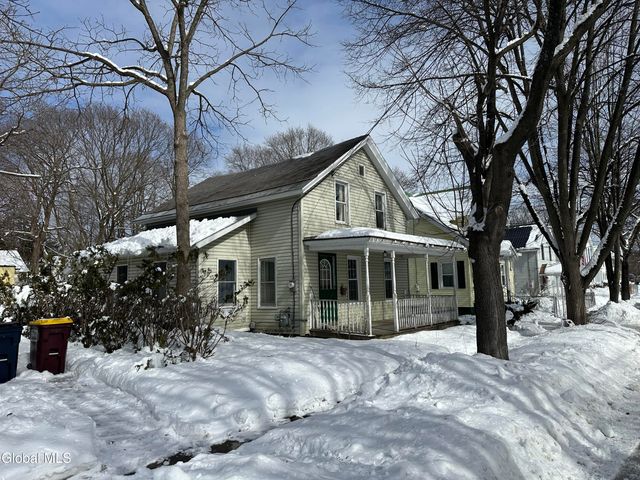 8 Sarella Street, Glens Falls, NY 12801