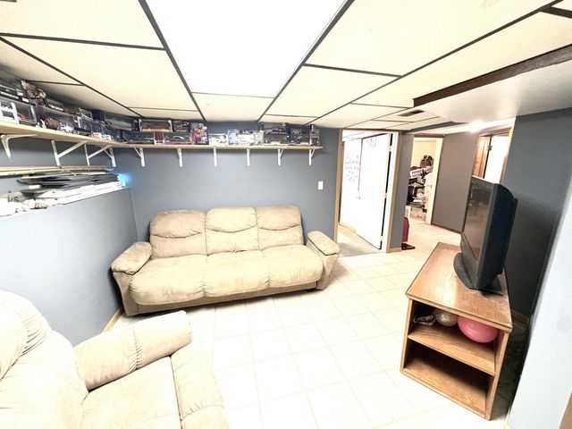 806 Ring Avenue N, Canby, MN 56220