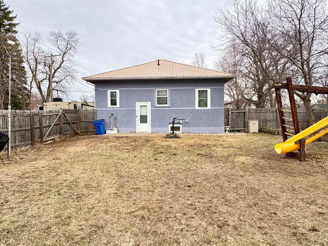 806 Ring Avenue N, Canby, MN 56220