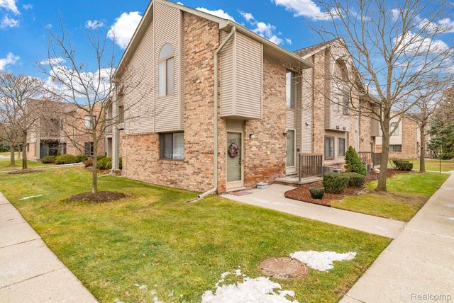 42764 Lilley Pointe Drive, Canton Charter Township, MI 48187