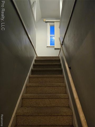 29295 Hillview Street, Roseville, MI 48066