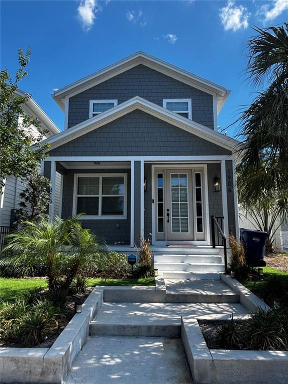 1906 W CHESTNUT STREET, Tampa, FL 33607