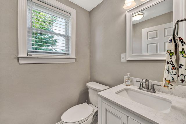 145 Amsterdam RD, Daleville, VA 24083