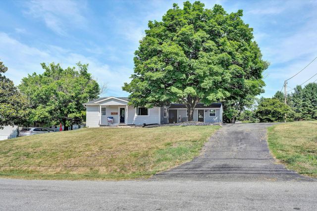 145 Amsterdam RD, Daleville, VA 24083