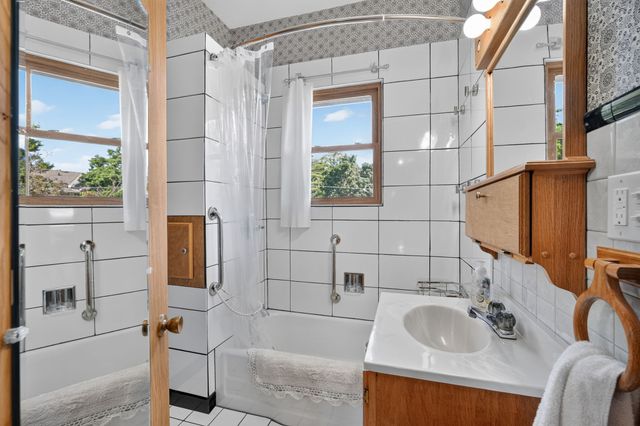 655 2nd Street, Waukee, IA 50263
