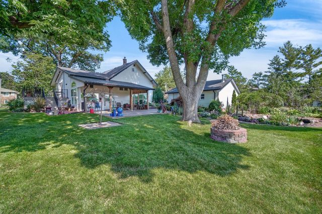 655 2nd Street, Waukee, IA 50263