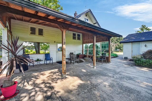 655 2nd Street, Waukee, IA 50263
