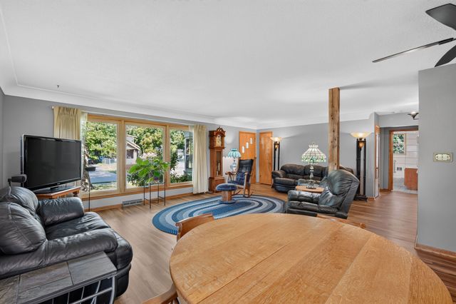 655 2nd Street, Waukee, IA 50263
