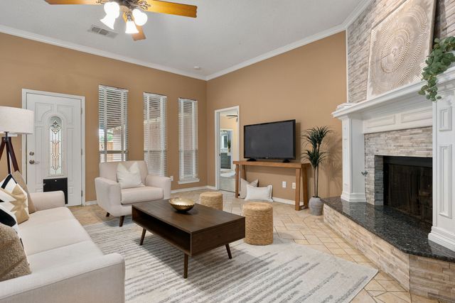 806 Green Apple Drive, Garland, TX 75044