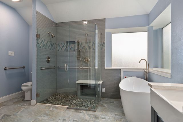 806 Green Apple Drive, Garland, TX 75044