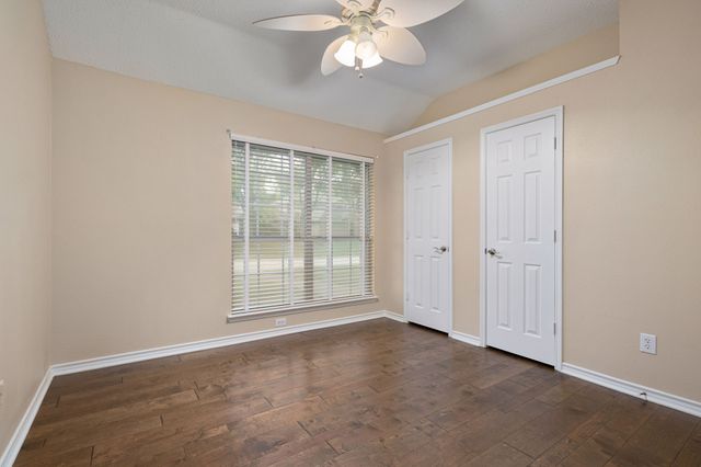 806 Green Apple Drive, Garland, TX 75044