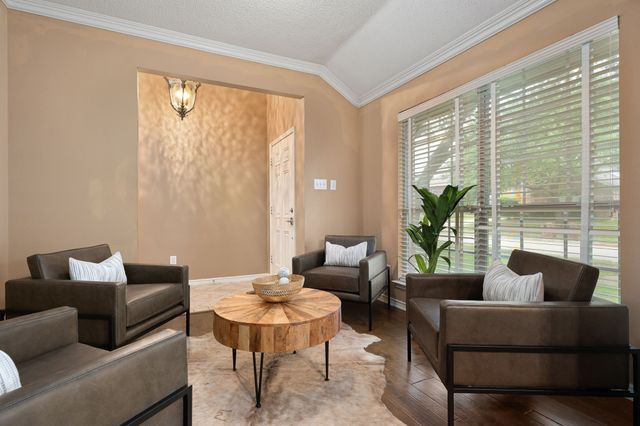 806 Green Apple Drive, Garland, TX 75044