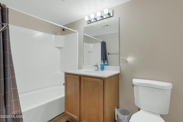 101 S Players Club Dr Apt 11202, Tucson, AZ 85745