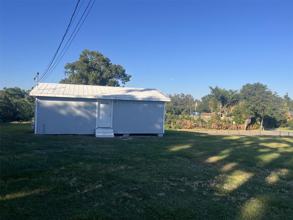 648 E 1 STREET, Apopka, FL 32703