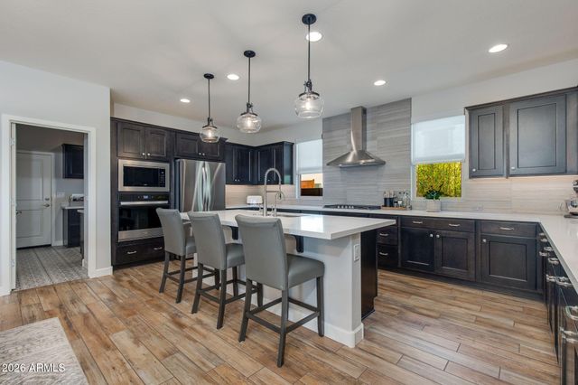 4427 BUCKING BRONCO Road, Wickenburg, AZ 85390