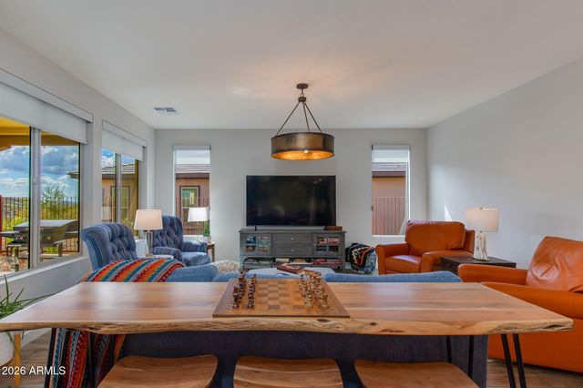 4427 BUCKING BRONCO Road, Wickenburg, AZ 85390