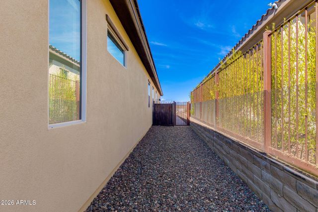 4427 BUCKING BRONCO Road, Wickenburg, AZ 85390