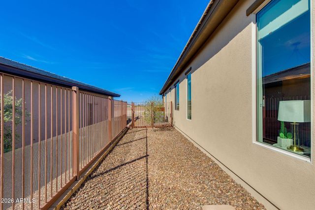 4427 BUCKING BRONCO Road, Wickenburg, AZ 85390